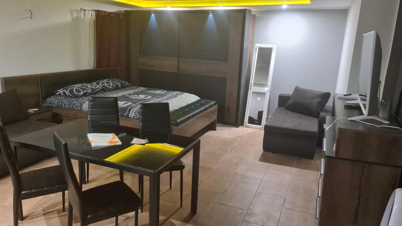 Doki Basement Apartmán *